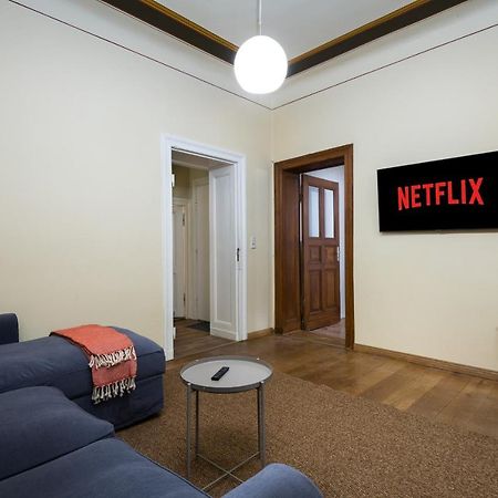Super Zentral Super Schoener Altbau In Moabit Rostockerstrasse Im Herzen Von Berlin Fuer Bis Zu 6 Personen Exterior photo